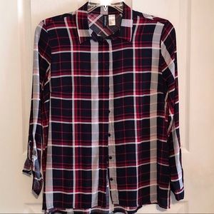 CLOSING SALE‼️ NWOT H&M Divided Flannel Top